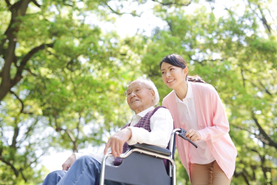 自費サービス,家政婦,ケアワーカー,通院同行